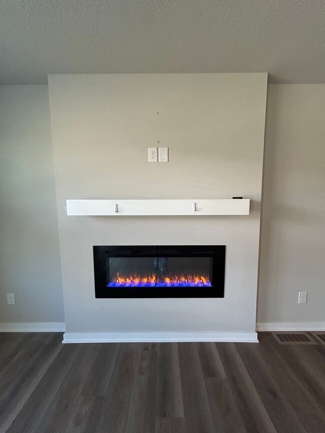 Building Photo - Your Dream Home Awaits in Gretna, NE!