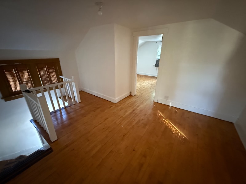 Building Photo - 908 Island St