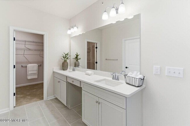 Building Photo - 4 Barton Ave