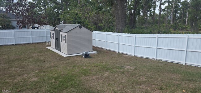 Building Photo - 614 Flamingo Ave S