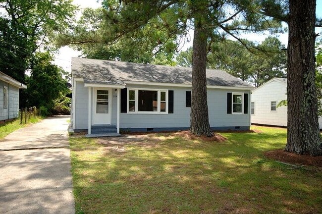 Primary Photo - 204 S Spence Ave