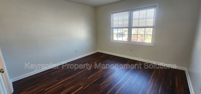 Building Photo - 1516 C St