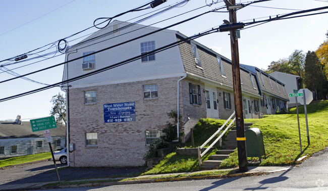 Building Photo - West Water Street Townhouses