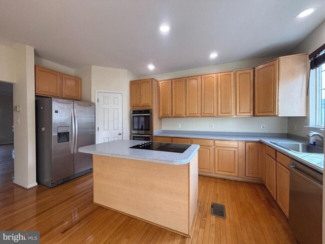 Building Photo - 2444 Rolling Plains Dr