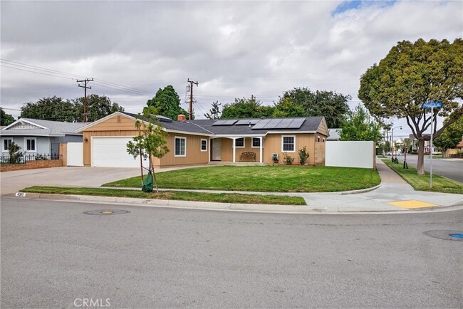 Building Photo - 4201 Franklin Ave