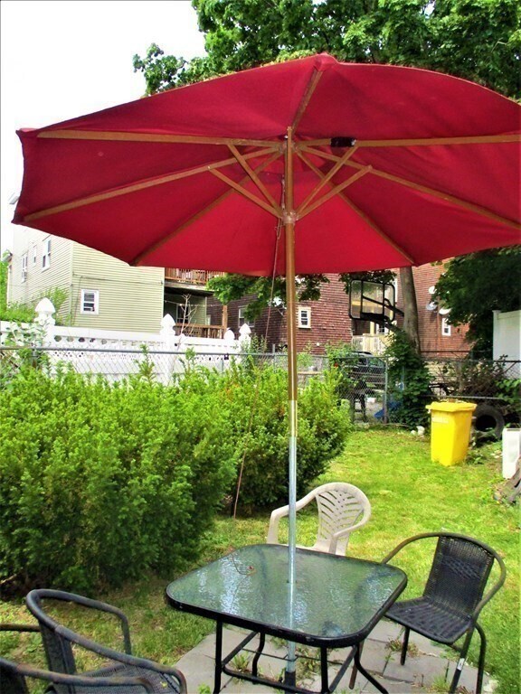 Building Photo - 55 Sydney St