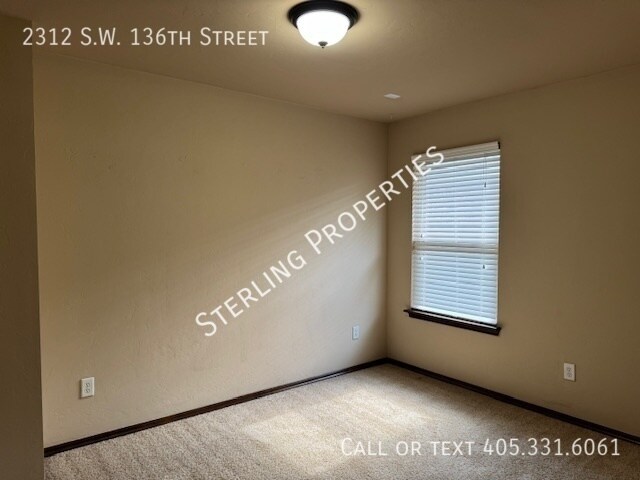 Building Photo - 2312 SW 136th St