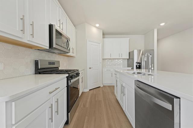 Building Photo - 2229 Mustang Wy