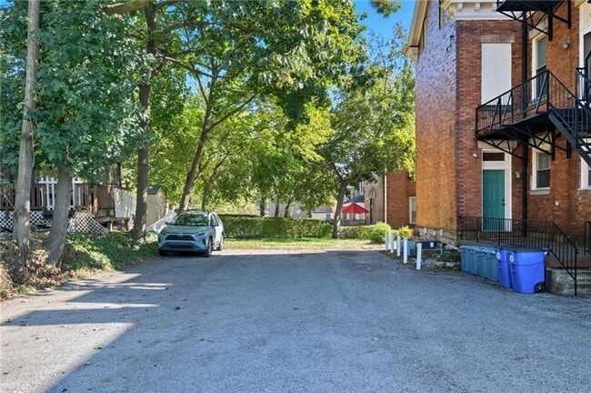 Building Photo - 480 Orchard Ave