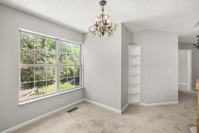 Building Photo - 3127 Creekview Ln
