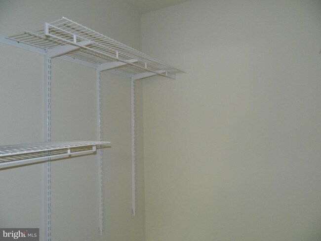 Building Photo - 15320 Pine Orchard Dr