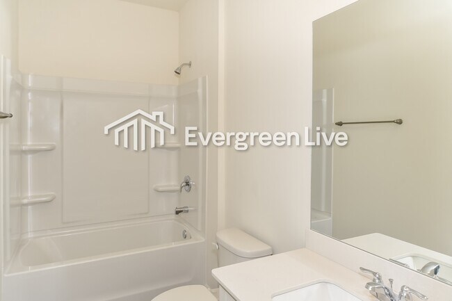 Building Photo - 169 Snowdrop Ave