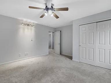 Building Photo - 963 Shadow Pine Dr