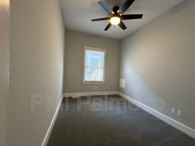 Building Photo - 1024 Price Ave