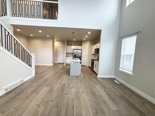 Building Photo - 3742 Canyon Falls Dr