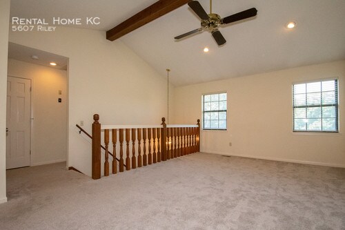 Building Photo - 5607 Riley St