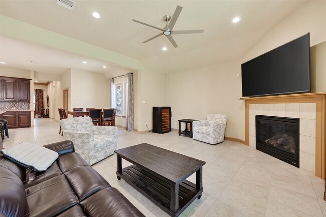 Building Photo - 7118 Argonne Trail