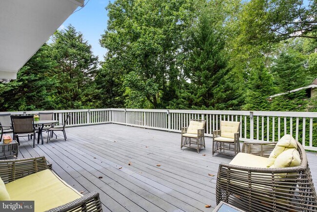 Building Photo - 7713 Arrowood Ct