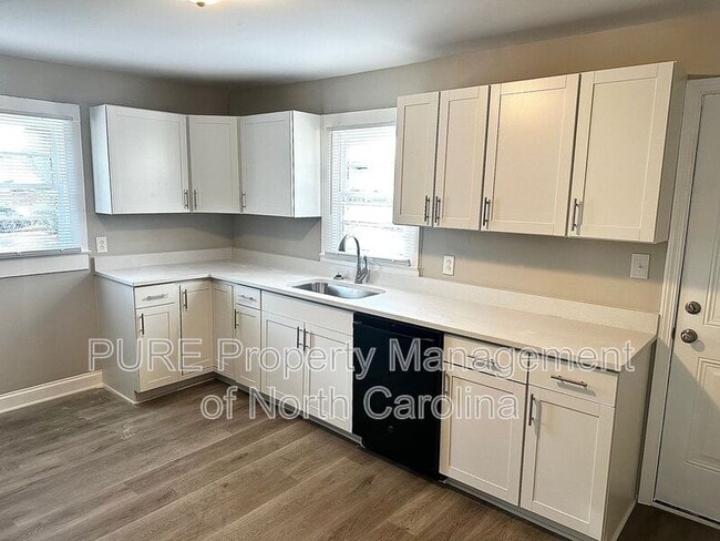 Building Photo - 102 Booker Ave