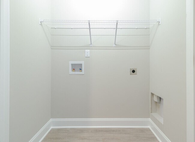 Building Photo - 1000 Henry Pl Blvd