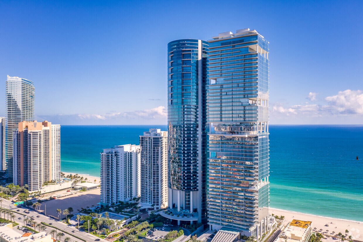 Porsche Design Tower - 18555 Collins Ave North Miami Beach FL 33160 |  Apartment Finder