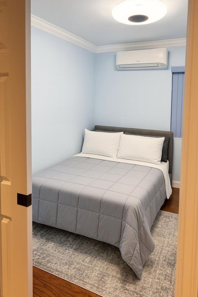 Building Photo - 810 Bamboo Ln