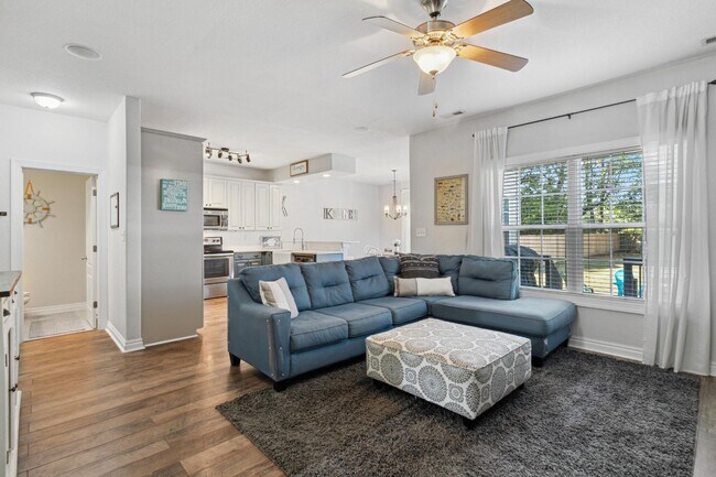 Building Photo - Oceana Area