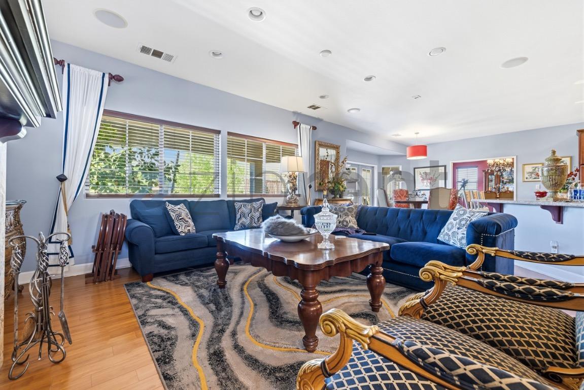 Building Photo - 47298 Twin Pines Rd