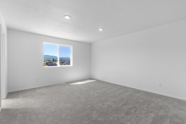 Building Photo - Beautiful Home in Post Falls!