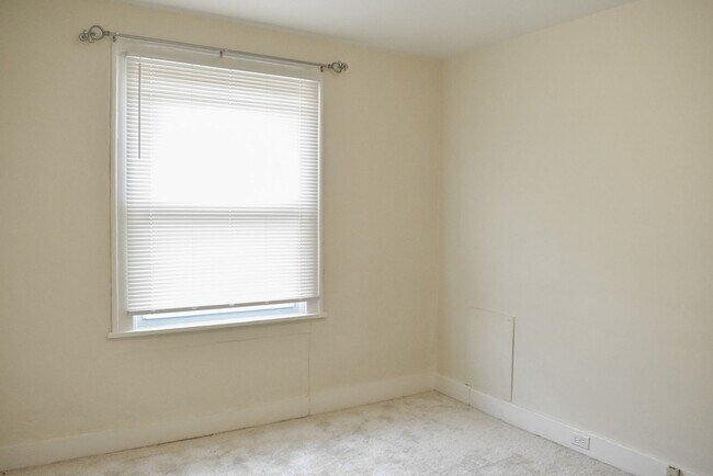 Building Photo - 1629 Nevada St