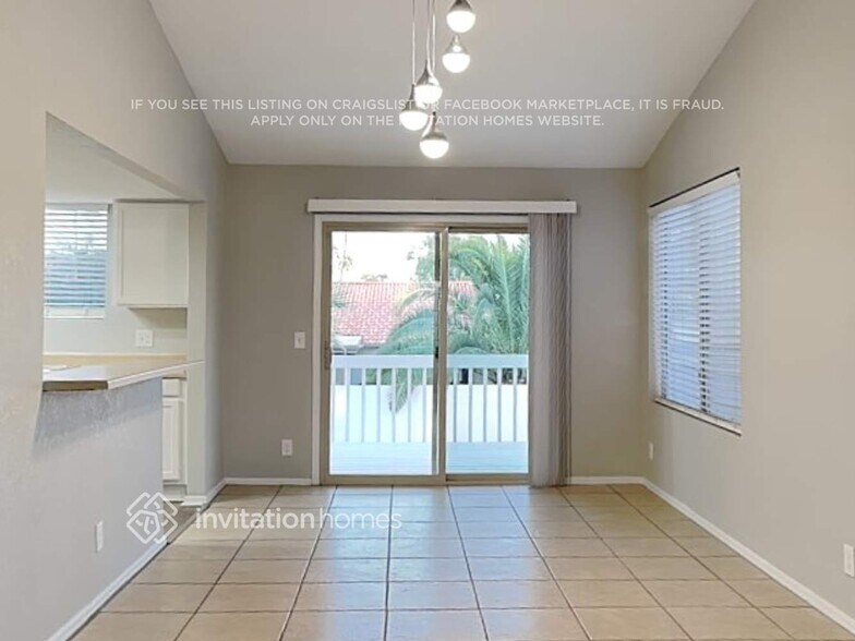 Building Photo - 1208 W Sand Hills Ct