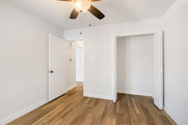 Building Photo - 6811 Thorncliffe Dr