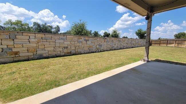 Building Photo - 429 Tinto St