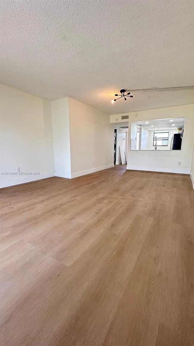 Building Photo - 901 NE 209th Terrace