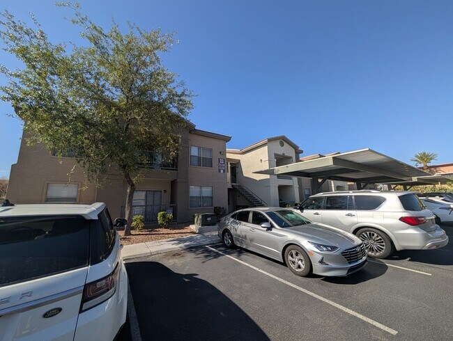 Building Photo - 8000 W Badura Ave