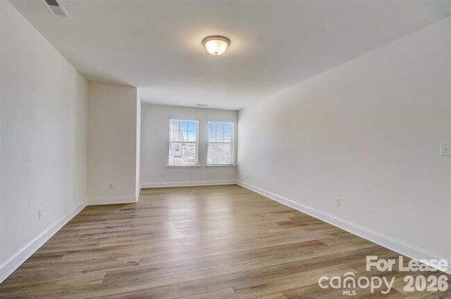 Building Photo - 3853 Hayden Ln