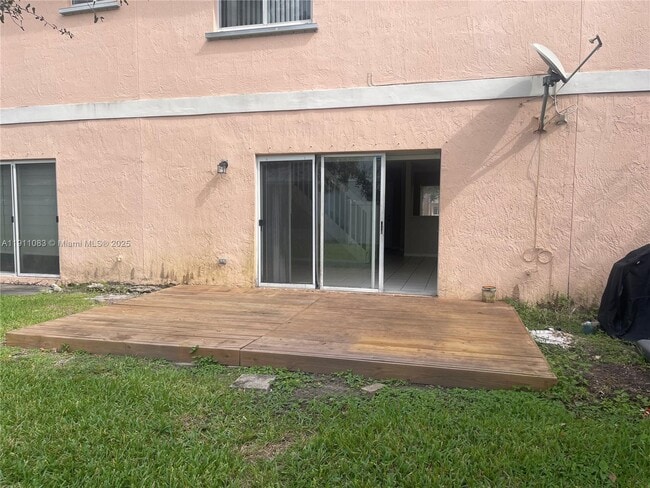 Building Photo - 854 NW 208th Dr