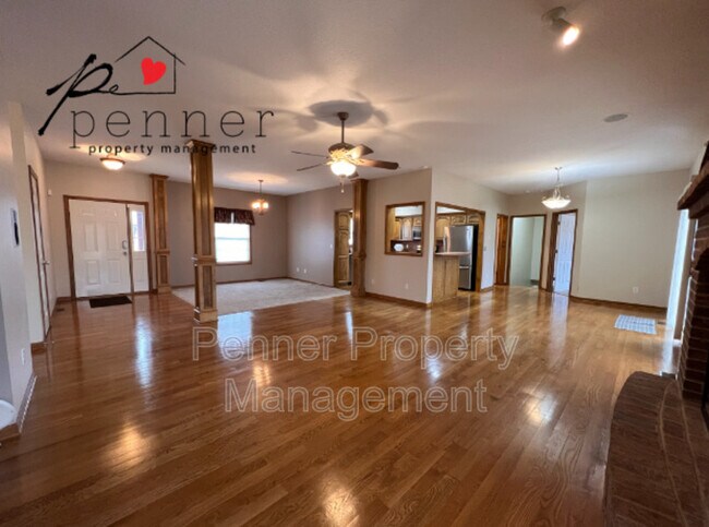 Building Photo - 14803 S Bynum Rd
