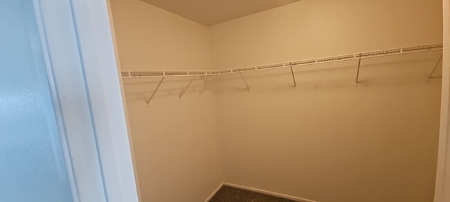Building Photo - 38235 Armstrong Dr