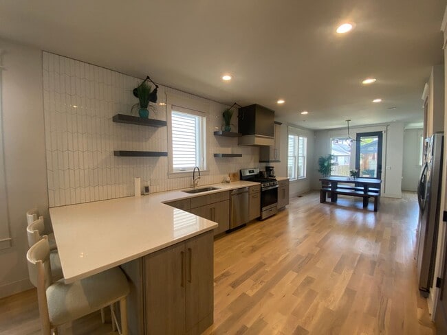 Building Photo - 6003 Pennsylvania Ave