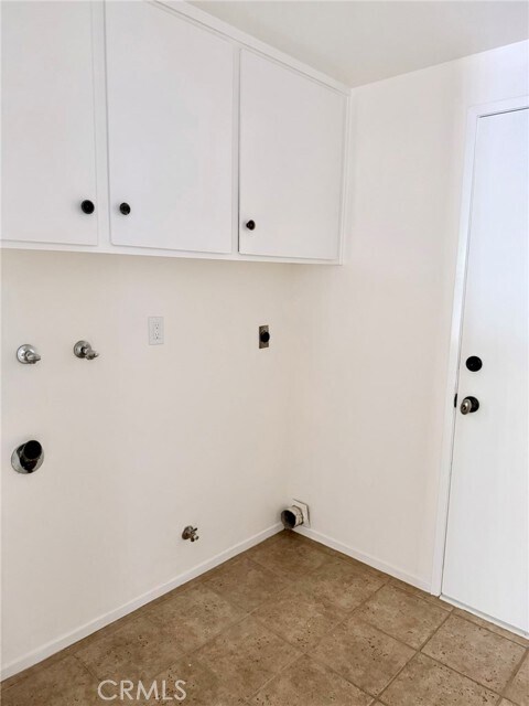 Building Photo - 4356 Cartesian Cir