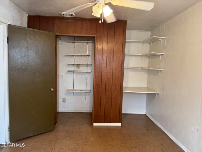 Building Photo - 9351 Carranza Dr