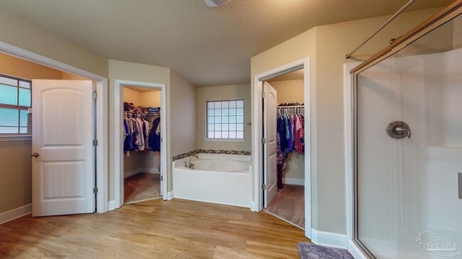 Building Photo - 4444 Piedmont Way