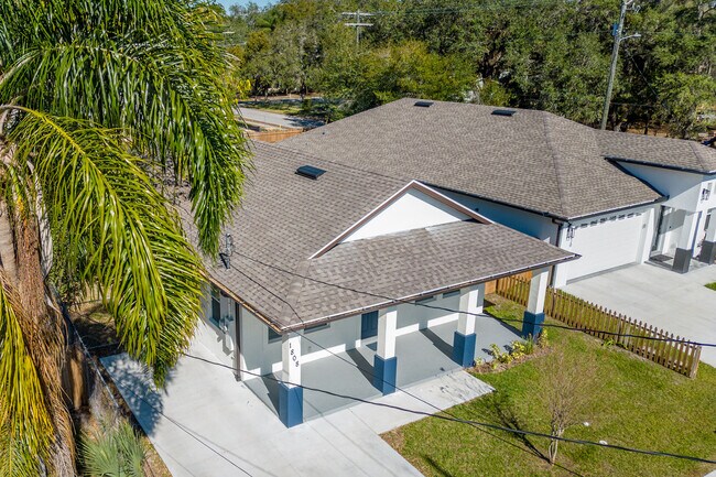 Building Photo - 1808 E Comanche Ave