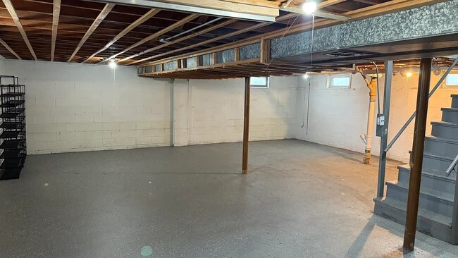 Building Photo - 1310 Orchard Dr