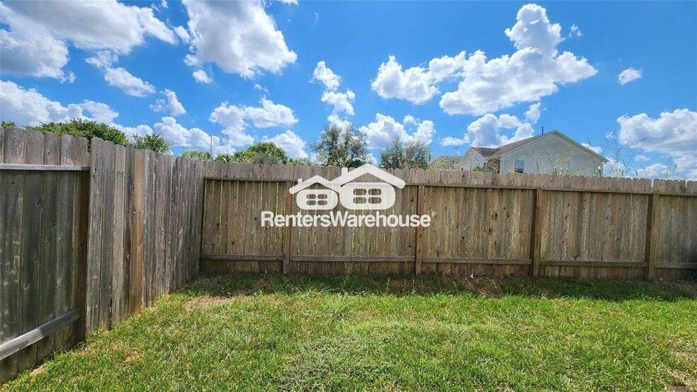 Building Photo - 9346 Valley Tree Ln