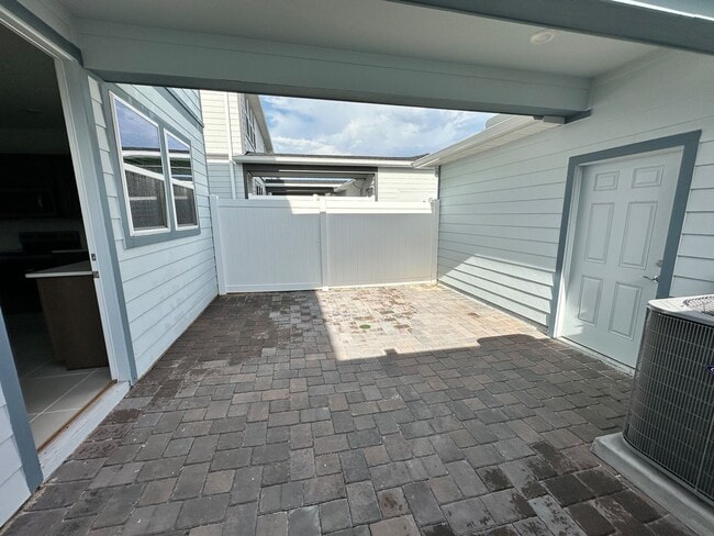 Building Photo - 4540 Orchard View Aly