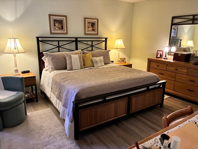 Primary - 1254 Tiffany Cir S