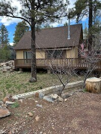 Building Photo - 2 bedroom Munds Park Home