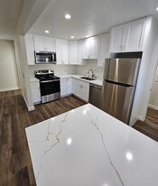 Building Photo - 3136 Casitas Ave